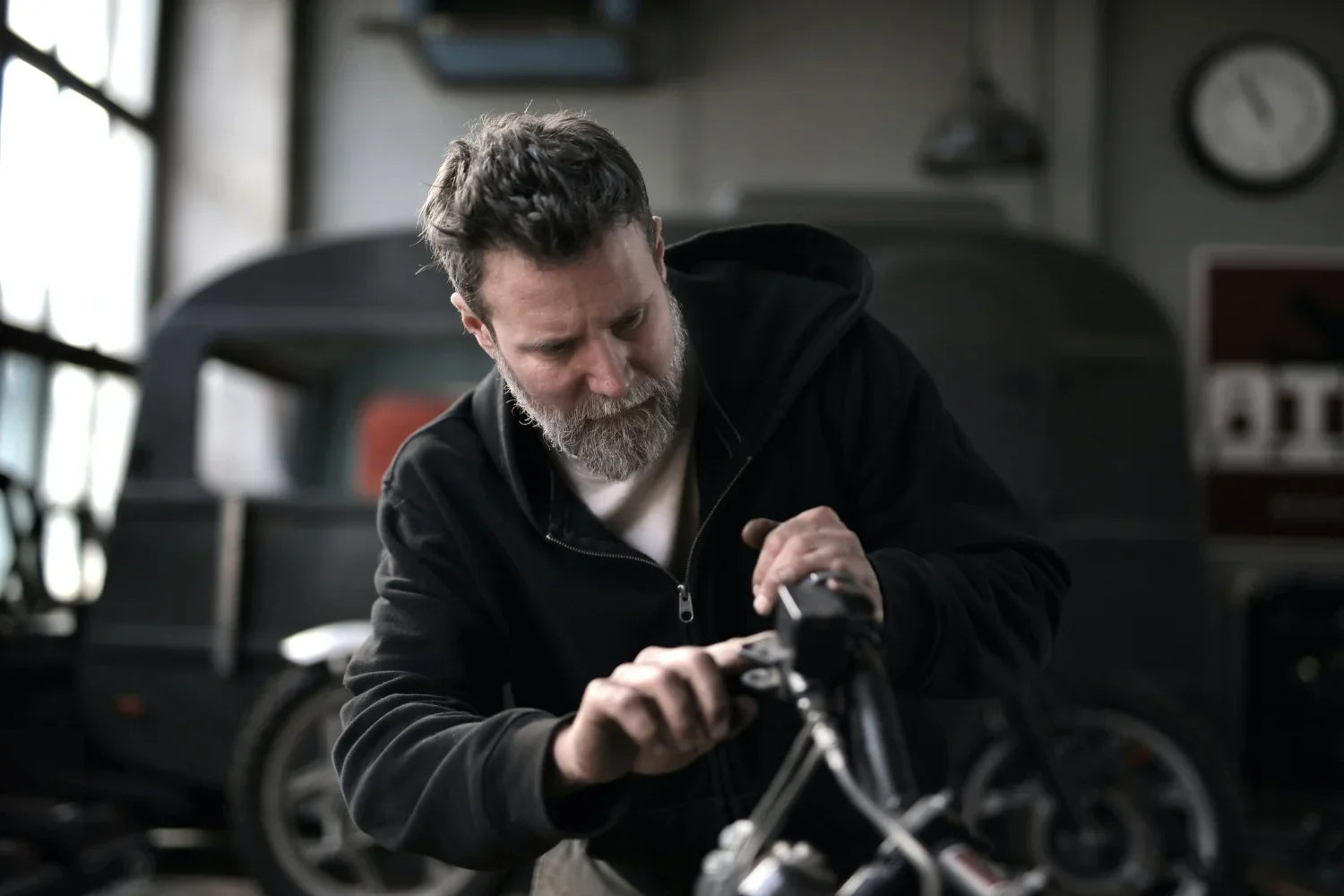 How to change a flat tire on your e-Bike - A Comprehensive Guide