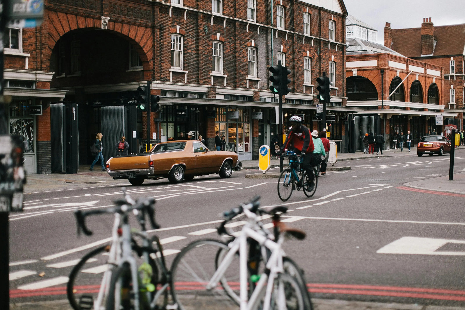 Should You Choose a Pedal Assist Electric Bike for Your Commute?